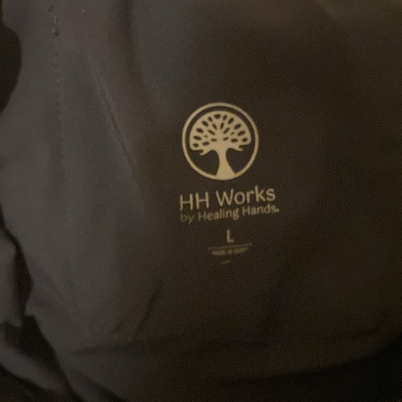 Healing Hands Scrubs - Picture 4 of 4